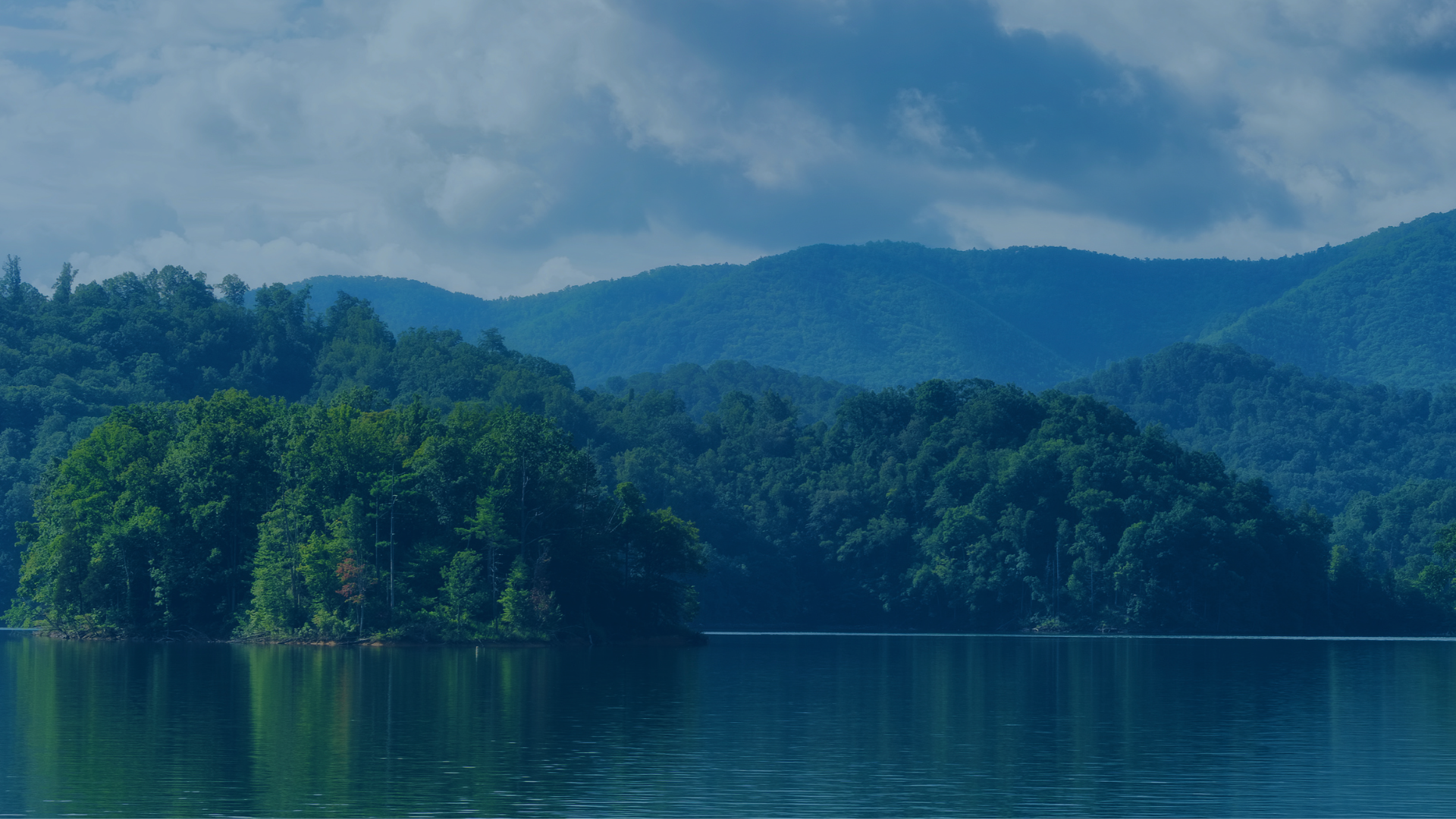 Hydro Bioscience algae management and water quality monitoring products case study.